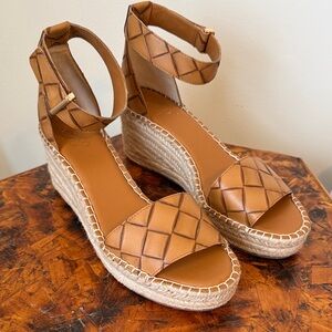 EUC Women’s Franco Sarto Clemens Espadrille Wedge Sandal, size 9, Tan